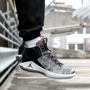 NIKE Air Jordan XXXII Black Red White
